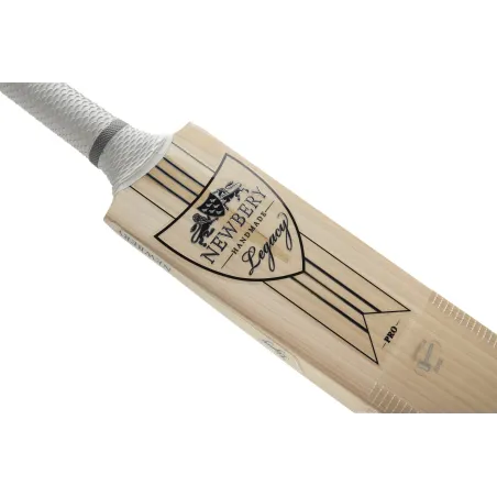 Newbery Legacy Pro Junior Cricket Bat (2020)