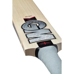 GM Icon Signature Cricket Bat (2022)