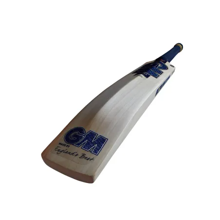 GM Brava 808 Batte de cricket (2023)