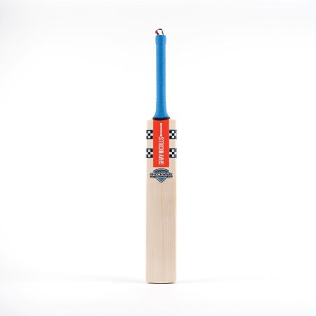 Murciélago de cricket Nicolls Shockwave 2.